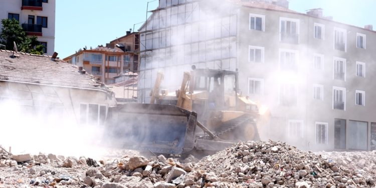 Malatya bir dakika arayla iki kez sallandı
