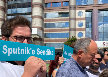 İşten atılan Sputnik çalışanları eylem düzenledi 