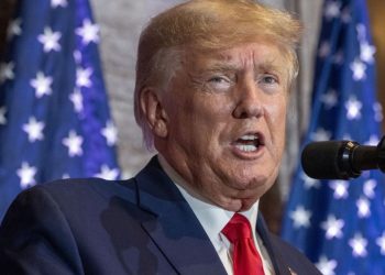 Eski ABD Başkanı Donald Trump ve 18 müttefikine ‘suç örgütü’ suçlamasıyla dava açıldı