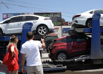 Yaptırımlara rağmen Amerikan araçları Rusya’ya Ermenistan üzerinden sokuluyor