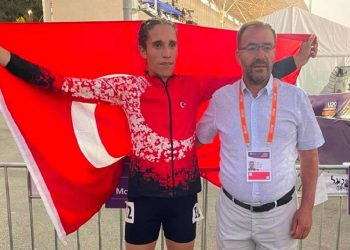 12 yaşında çobanlık yaparken keşfedilmişti: Milli atlet Dilek Koçak, Avrupa şampiyonu