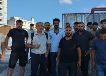 Onix İnşaat işçileri hakları için eyleme başladı