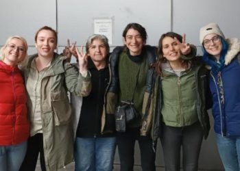 Meslektaşlarının tutuklanmasını protesto eden gazetecilere dava