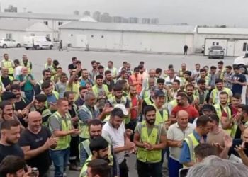 Metro inşaatında çalışan işçiler eylemlerinde kararlı