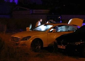 Çeşmede silahlı kavga: 1 ölü 7 yaralı