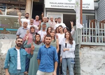 İzmir’de artan zamlar protesto edildi