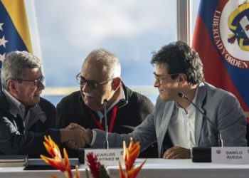 Kolombiya’da 6 aylık ateşkes başladı