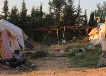 Deprem bölgesinde barınma ve su sorunu çözülmedi