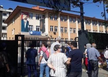 Okullarda ‘bağış’ adı altında kayıt parası isteniyor