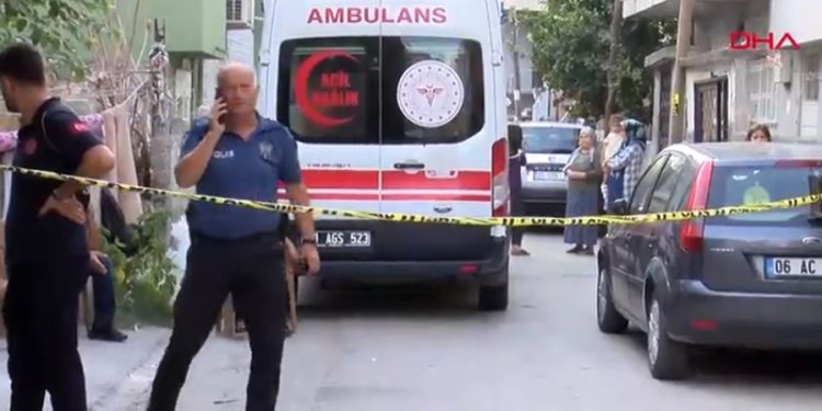 76 yaşındaki şahıs, kanser hastası eşini öldürdü