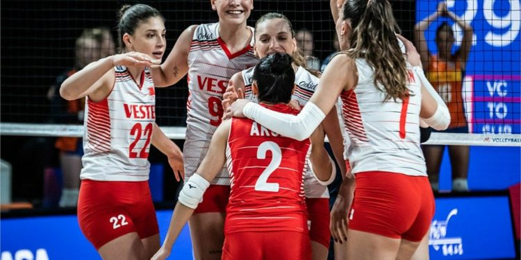 A Milli Kadın Voleybol Takımı, çeyrek finalde