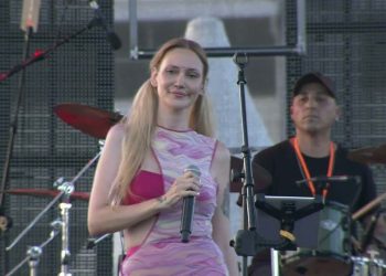 AKP'li başkan, Gökçe'nin konserini iptal etti, ilçeye girmesini yasakladı!