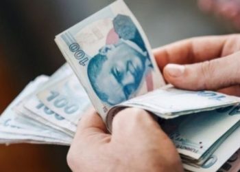 AKP’li meclis üyesinden yüzde 70 zam isteyen Memur-Sen’e: Ulan tarla mı kazıyorsunuz, ne alın teri?