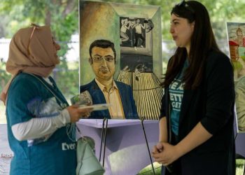 AST İnsan Hakları Festivali | Wayne Belediye Başkanı Vergano: Soykırım sergisi gözlerimi yaşarttı