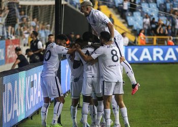 Adana Demirspor, Konferans Ligi'nde 5 golle kazandı!