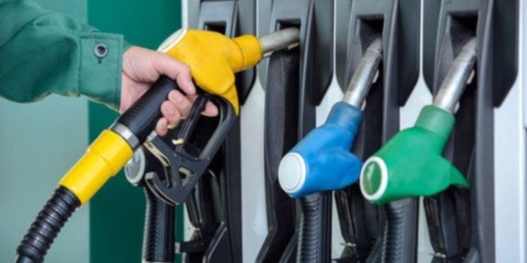 Akaryakıtta kârlılık düştü bayi kapanmaları başladı