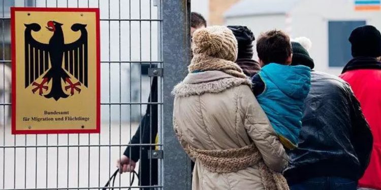 Almanya 'iyi beyinler' peşinde: Çifte vatandaşlığı kolaylaştıran yasa tasarısı onaylandı