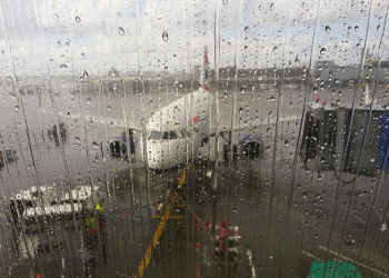 Almanya yağışlara teslim; Frankfurt Havalimanı’nı su bastı