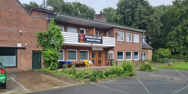 Almanya’da camiye tehdit mektubu: Yahudilere yaptığımızı size de yapacağız