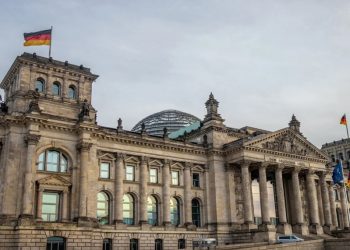 Almanya’da işsizlik parası 3 bin Euro’ya yükseltildi