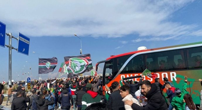 Amedsporlu futbolcular zehirlendi, maç iptal edildi