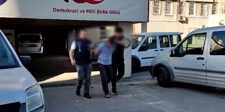 Ankara Emniyeti’nden film müziği eşliğinde KHK’lı operasyonu; 11 gözaltı