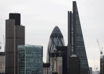 Araştırma: İngiltere'de yöneticilerin geliri ortalama çalışanın 118 katı