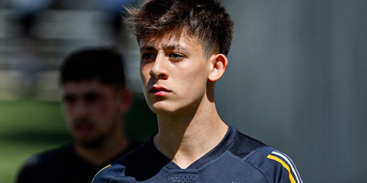 Arda Güler ameliyat oldu: 1 ay sonra sahalara dönecek