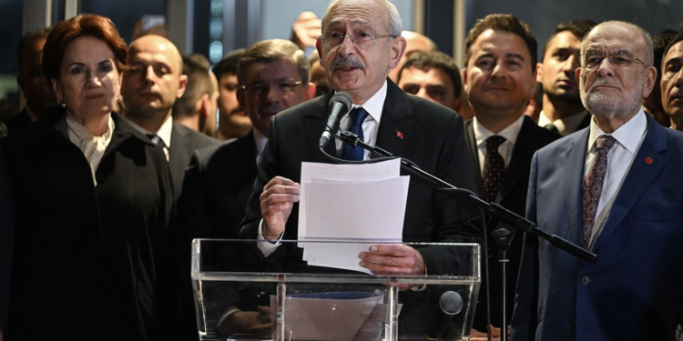 Aytun Çıray: Son kriz yaşanmasaydı, matematik Kemal Bey’in kazanabileceğini gösteriyordu