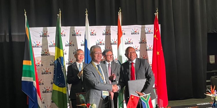 BRICS Zirvesi Putin’siz başladı