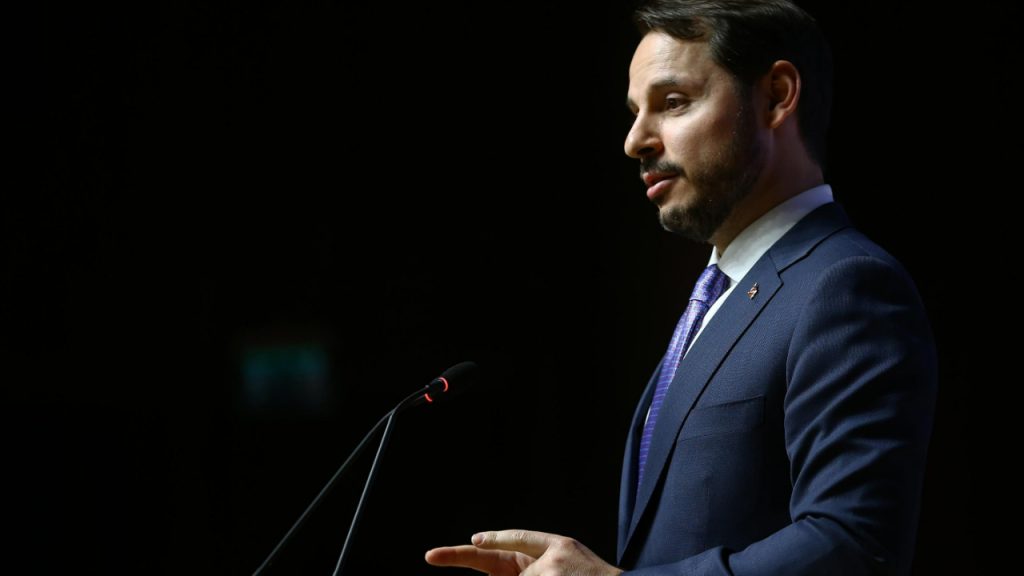 Babası anlattı: Berat Albayrak'ın nerede olduğu ve yeni işi ortaya çıktı!