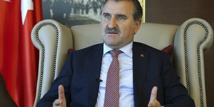 Bakan Osman Aşkın Bak duyurdu: Yurt başvuruları başladı