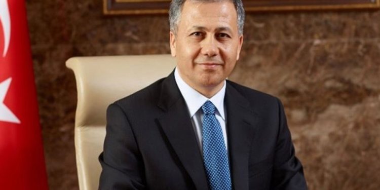 Bakan Yerlikaya: Ülkemizde 3 milyon 307 bin 882 Suriyeli var