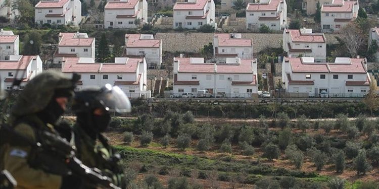 Batı Şeria’da düzenlenen silahlı saldırıda iki İsrailli öldü: Saldırganlar olay yerinden kaçtı