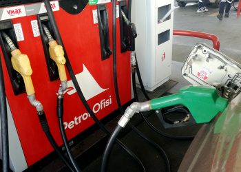 Benzine bir zam daha; litresi 38 liraya dayanacak