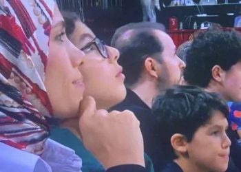 Berat Albayrak basketbol maçında görüntülendi