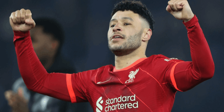 Beşiktaş Alex Oxlade-Chamberlain'i KAP'a bildirdi