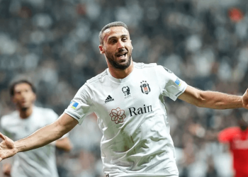 Beşiktaş'a Cenk Tosun müjdesi