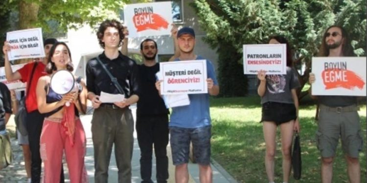 Bilgi Üniversitesi’nden eğitim ücretlerine fahiş zam: Öğrenciler protesto etti