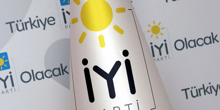 Bu sefer çağrı İYİ Parti'den geldi: Siyasal İslam'a tepki gösterildi, milliyetçileri üçüncü yol açmaya çağırdı