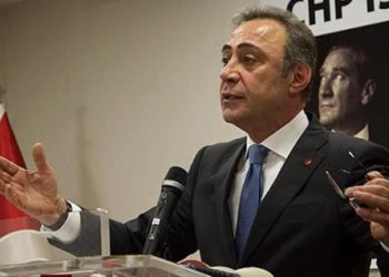 CHP kongresinde Berhan Şimşek gerilimi: İmamoğlu taşlandığında sizi sokaklarda görebilseydik