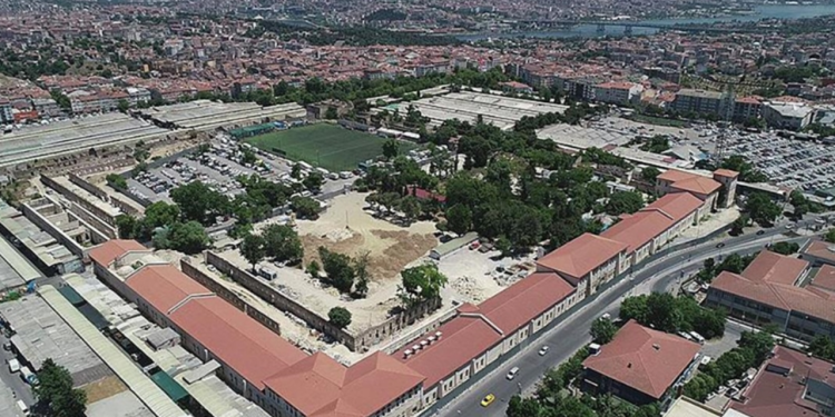 CHP'li Gürsel Tekin'den AKP'li belediyenin Rami Kışlası hamlesine tepki: "Bu ihaneti durdurun"