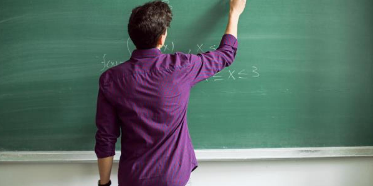 CHP'li Sümer: "Öğretmen aileler dağılmanın eşiğinde"