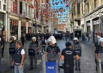 Cumartesi Anneleri’ne polis ablukası