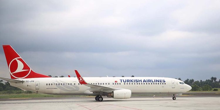 Darbeciler hava sahasını kapatmıştı: Nijer'de kalan yolcular istisnai uçuş izniyle Türkiye'ye getiriliyor