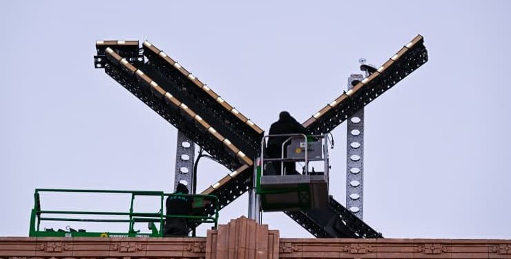 Dev ‘X’ logosu şikayetler üzerine kaldırıldı