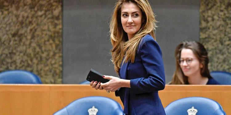 Dilan Yeşilgöz Hollanda'nın ilk kadın başbakanı olabilir