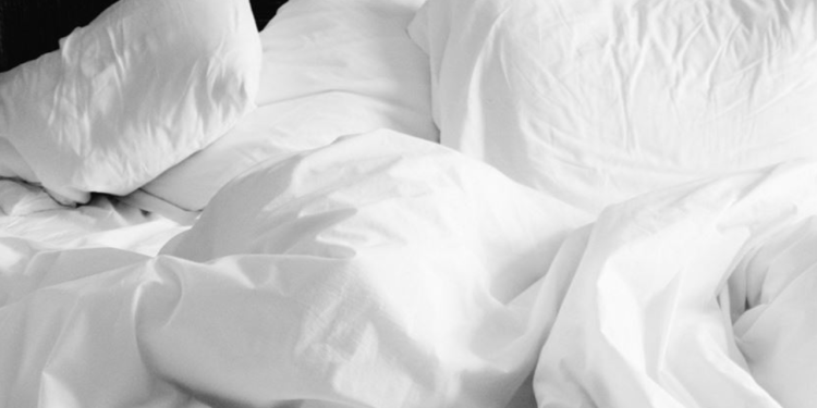 Dr. Ömer Faik Sağun uyarılarda bulundu: 'Horlama evliliği bitiriyor'