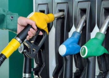 Dün indirim yapılan motorinde, Salı günü yine zam var