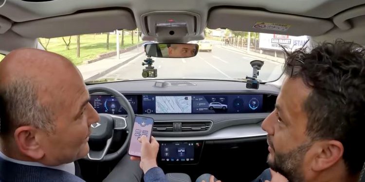 Ekibi tasfiye oldu; Soylu’nun seçim döneminde şov yaptığı ‘KİM O’ uygulamasına erişim zorlaştı